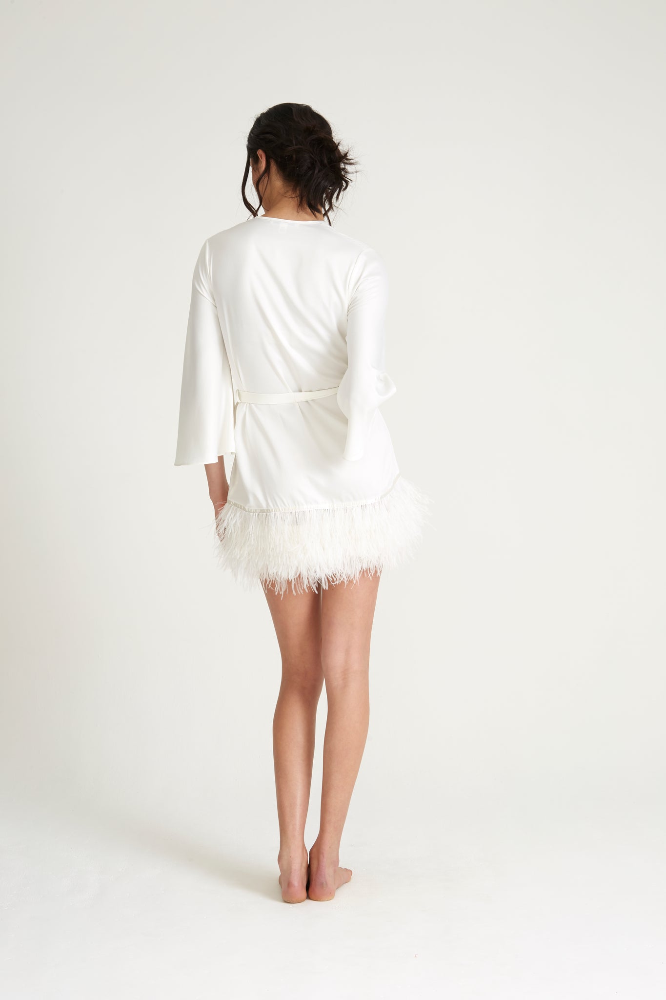 Rya Ivory Swan Robe