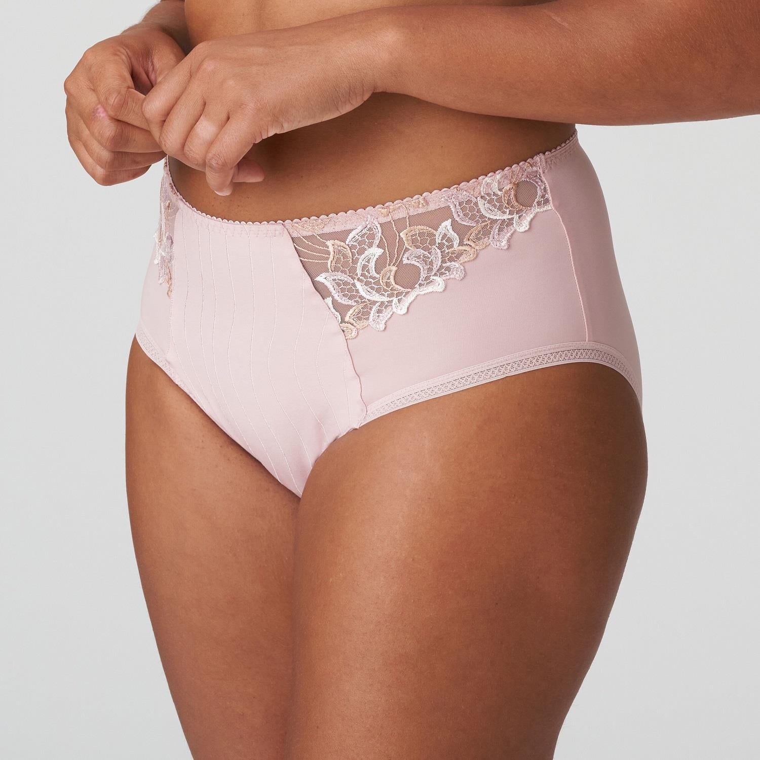 Vicanie's The Bra Fitting Specialists - The Chantelle Chic Essential full  cup bra is a beautiful and feminine new series. The three-compartment cup  lifts and centers the bust. Herringbone pattern fabric and